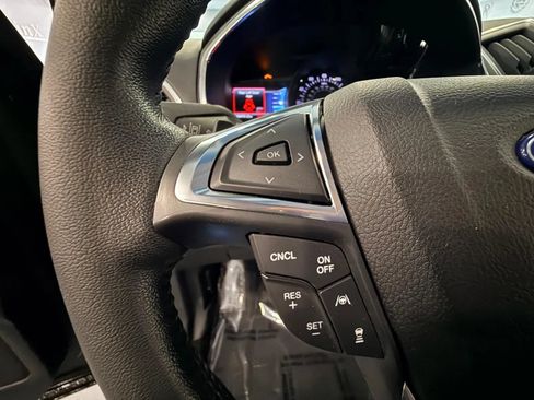 Used 2020 Ford Edge Titanium w/ Equipment Group 301A AWD/4WD image 28
