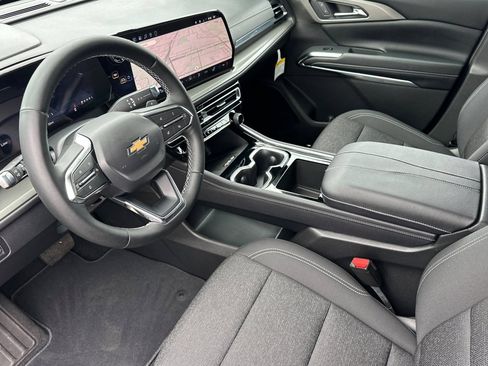 New 2026 Chevrolet Traverse LT FWD image 9