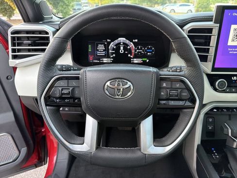 Used 2025 Toyota Sequoia Capstone AWD/4WD image 22