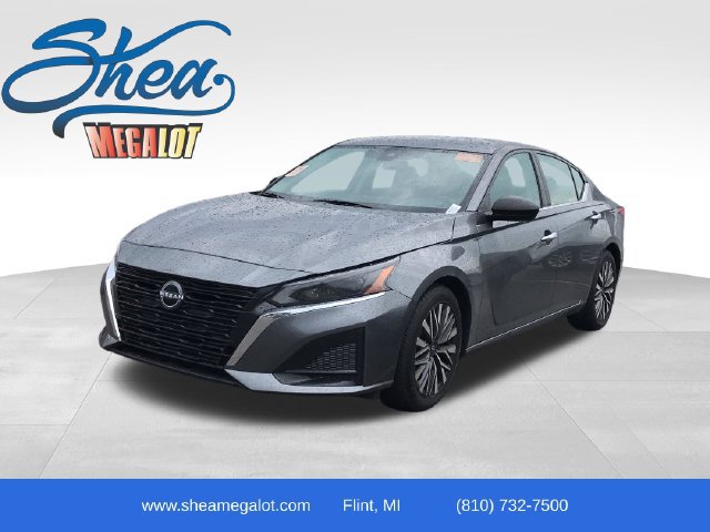 Used 2025 Nissan Altima 2.5 SV FWD image 1