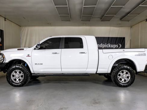 Used 2022 RAM 2500 Laramie w/ Safety Group B image 11
