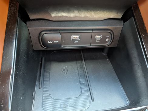 Certified 2025 Kia Telluride AWD image 33