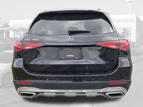 Used 2024 Mercedes-Benz GLC 300 image 4