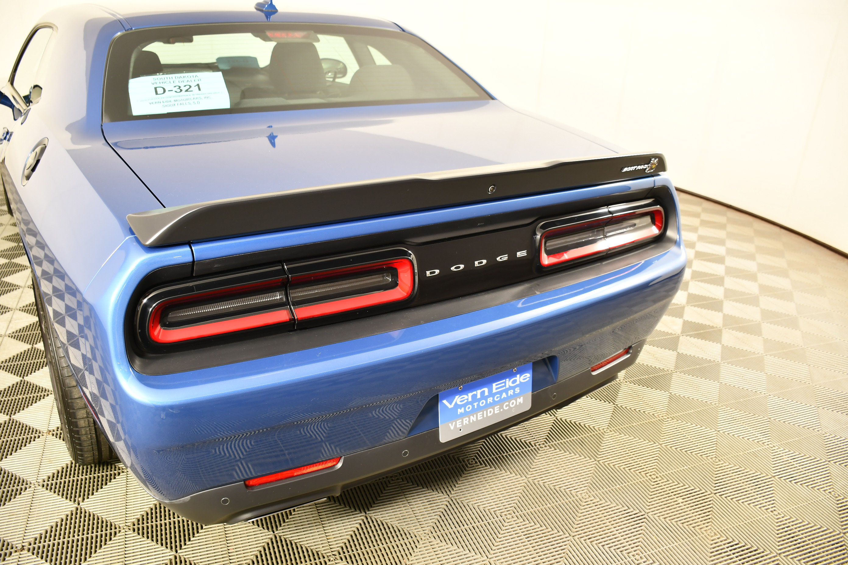 Used 2021 Dodge Challenger R/T Scat Pack RWD image 15
