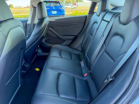 Used 2023 Tesla Model 3 Standard Range image 26