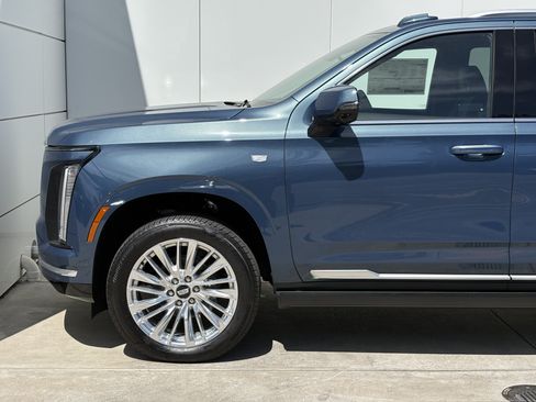 New 2026 Cadillac Escalade Luxury AWD/4WD image 5