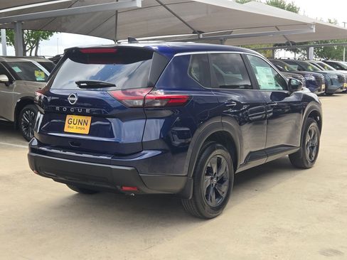 New 2026 Nissan Rogue SV FWD image 3