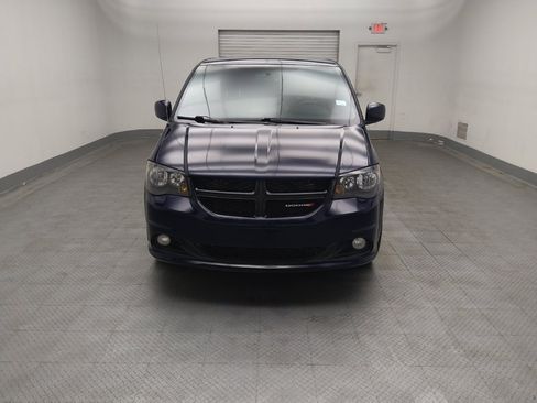Used 2015 Dodge Grand Caravan R/T w/ Driver Convenience Group FWD image 15