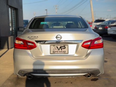 Used 2018 Nissan Altima 2.5 S w/ S Convenience Package FWD image 3