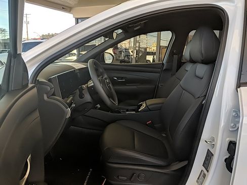 Used 2025 Hyundai Santa Cruz SEL image 12