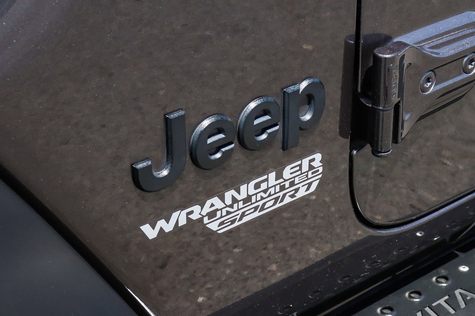 Used 2021 Jeep Wrangler Unlimited Sport AWD/4WD image 17