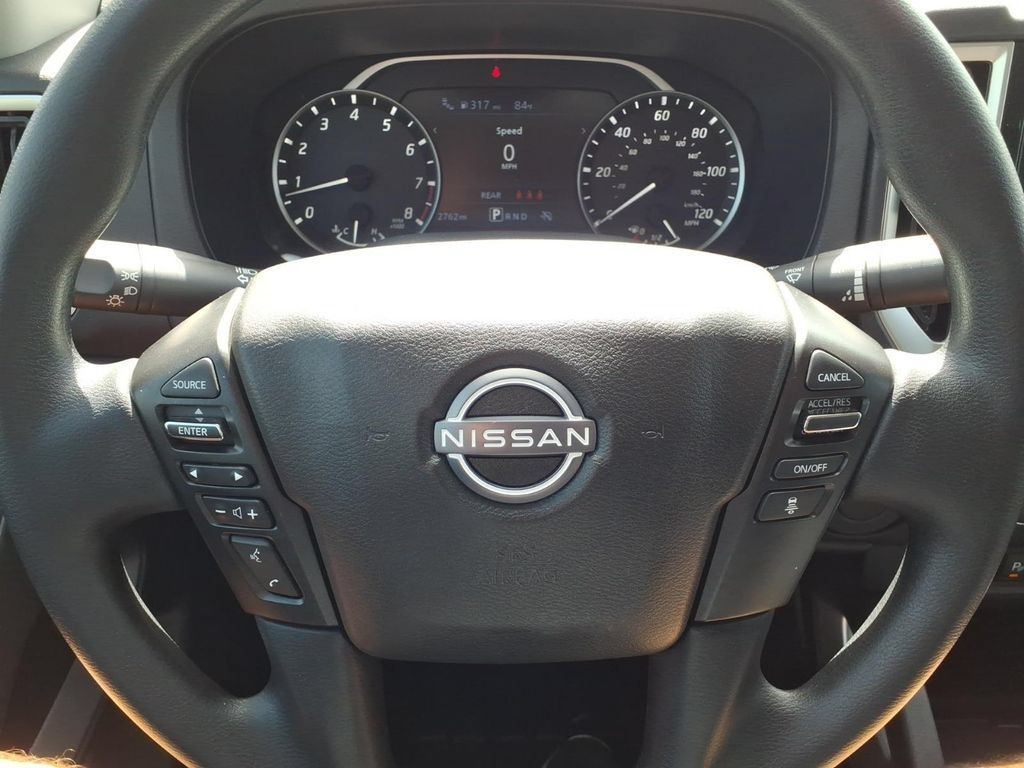 Used 2026 Nissan Frontier SV RWD image 14