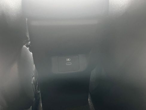 Used 2025 Nissan Versa SV FWD image 23