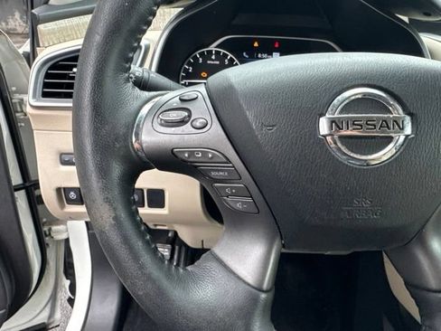 Used 2020 Nissan Murano SL w/ Moonroof Package AWD/4WD image 12