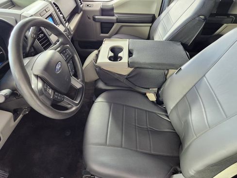 Used 2018 Ford F150 XLT AWD/4WD image 12