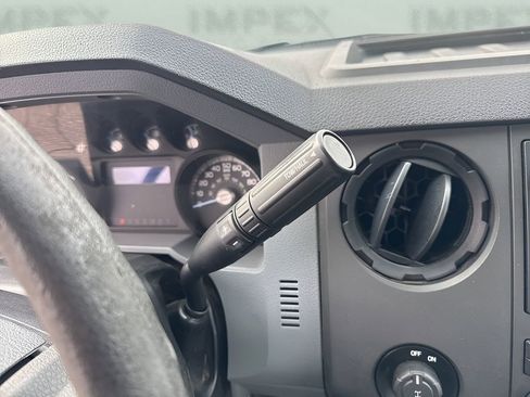 Used 2016 Ford F250 XL w/ Power Equipment Group image 12