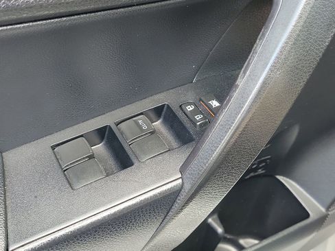 Used 2016 Toyota Corolla S FWD image 17