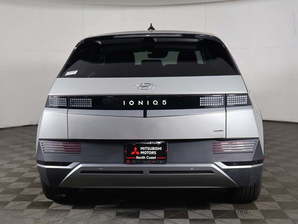 Used 2024 Hyundai Ioniq 5 SEL AWD/4WD image 13
