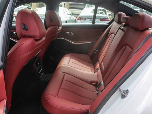 Certified 2025 BMW 330i Sedan image 18