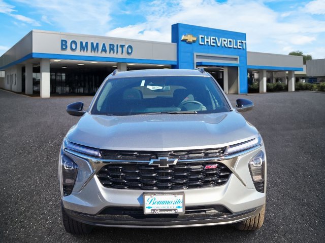 New 2026 Chevrolet Trax RS w/ Sunroof Package FWD image 8