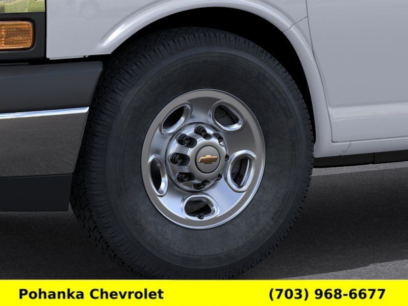 New 2026 Chevrolet Express 2500 RWD image 9