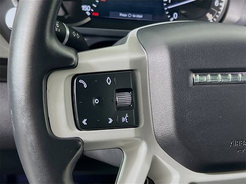 Used 2023 Land Rover Defender 110 X-Dynamic SE image 10