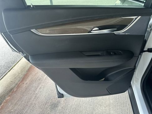 Certified 2023 Cadillac XT5 Sportv w/ Platinum Package image 35