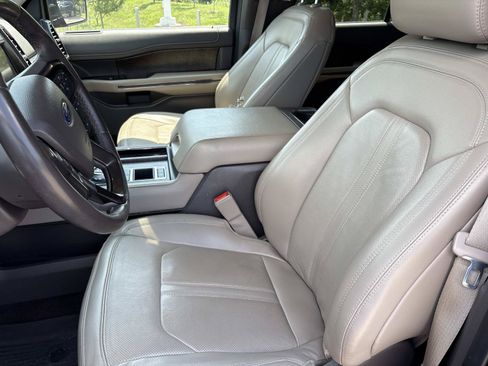 Used 2021 Ford Expedition Limited RWD image 15