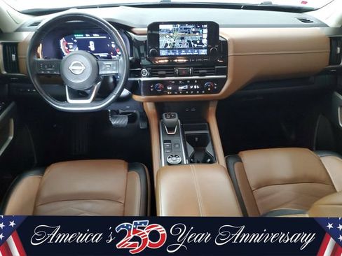 Used 2023 Nissan Pathfinder Platinum w/ Cargo Package AWD/4WD image 16