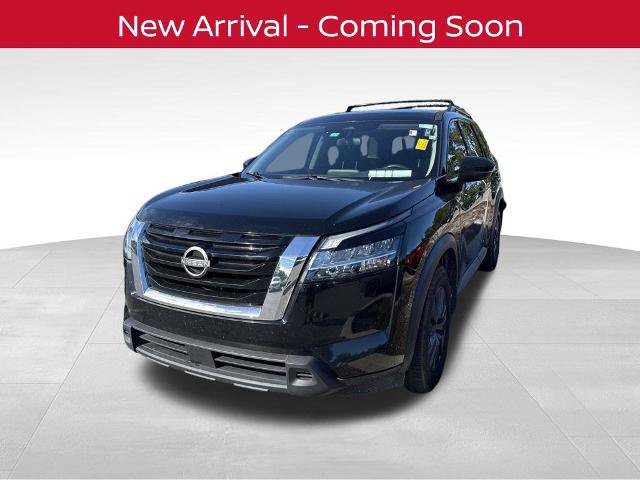 Certified 2022 Nissan Pathfinder SV FWD image 2