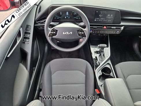 Certified 2024 Kia Niro LX image 14