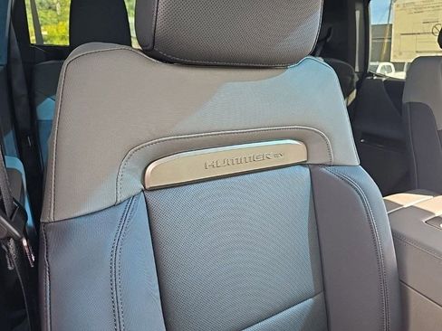 New 2025 GMC Hummer EV 3X image 38