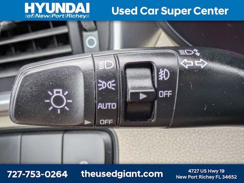 Used 2017 Kia Sorento EX image 31