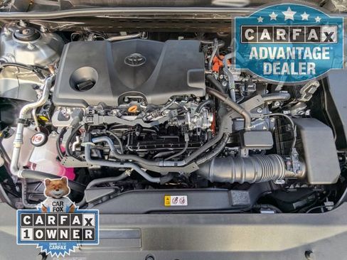 Used 2025 Toyota Camry XLE w/ Premium Package image 32