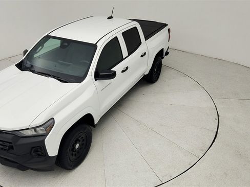 Certified 2024 Chevrolet Colorado W/T w/ WT Convenience Package II image 15