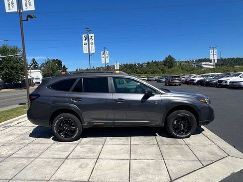 Used 2022 Subaru Outback Wilderness AWD/4WD image 6