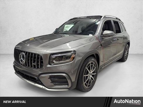 Used 2025 Mercedes-Benz GLB 35 AMG 4MATIC image 1