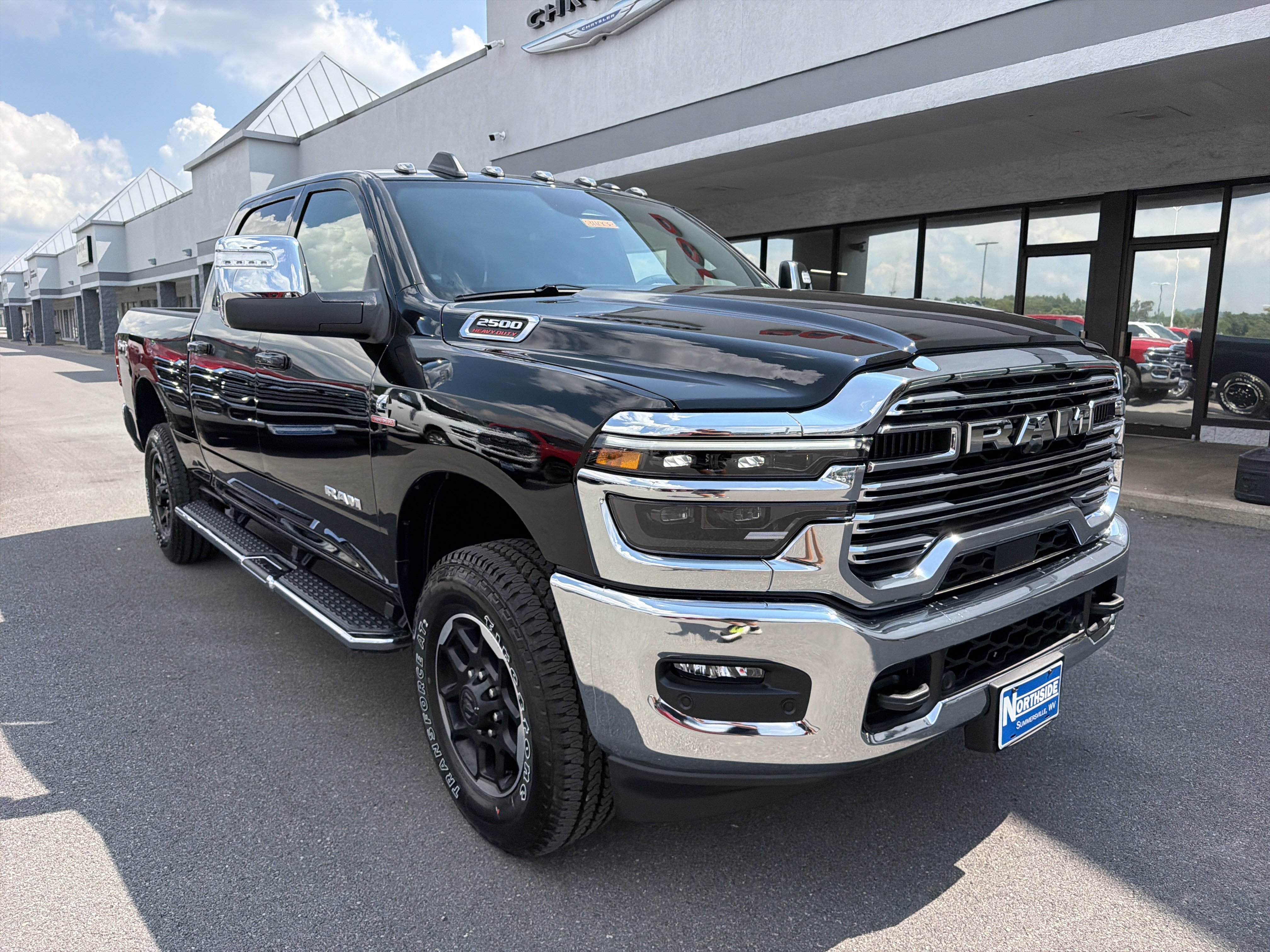 New 2027 RAM 2500 Laramie AWD/4WD image 3