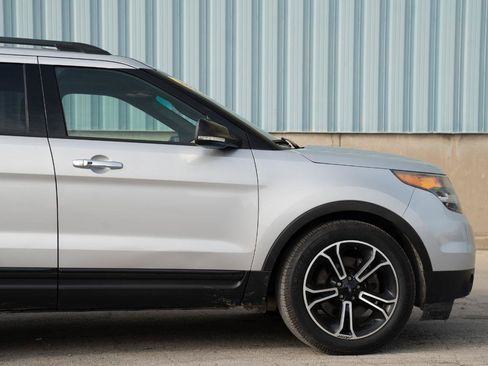 Used 2014 Ford Explorer Sport w/ Equipment Group 401A image 11