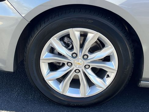 Used 2024 Chevrolet Malibu LT image 29