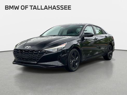 Used 2023 Hyundai Elantra SEL FWD image 1