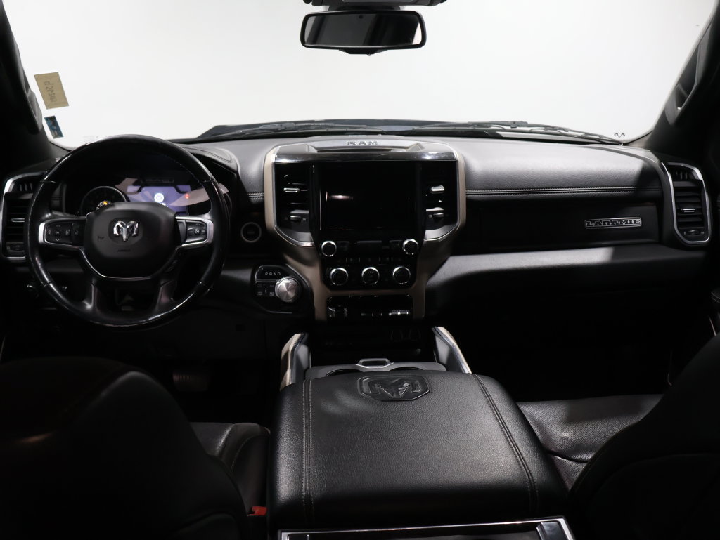 Used 2019 RAM 1500 Laramie AWD/4WD image 17