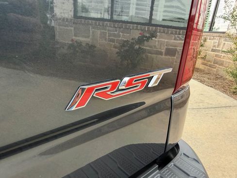 Used 2020 Chevrolet Silverado 1500 RST w/ Texas Edition AWD/4WD image 11