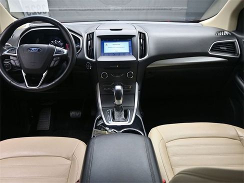Used 2017 Ford Edge SEL w/ Equipment Group 201A image 9