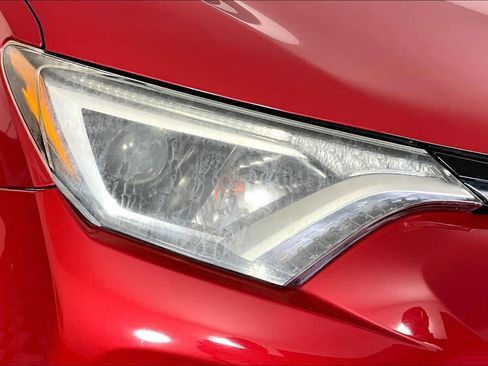 Used 2017 Toyota RAV4 XLE w/ Carpet Mat Package FWD image 27