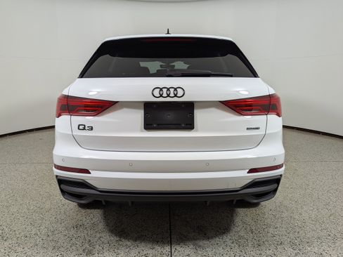 Certified 2025 Audi Q3 2.0T Premium image 6