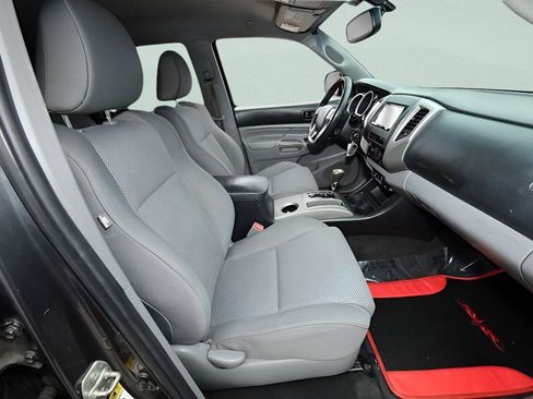 Used 2012 Toyota Tacoma PreRunner w/ TRD Sport Pkg image 14