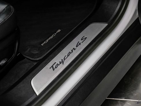 Used 2023 Porsche Taycan 4S AWD/4WD image 46