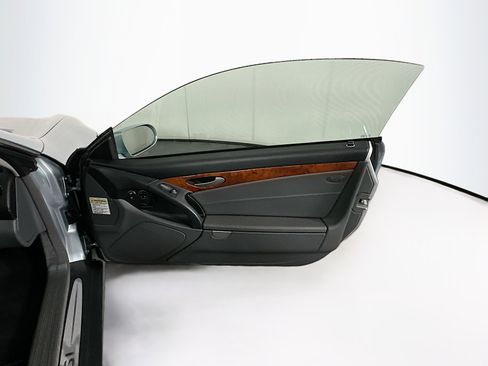 Used 2005 Mercedes-Benz SL 500 image 27
