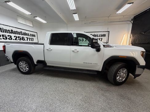 Used 2020 GMC Sierra 2500 SLE w/ SLE Convenience Package AWD/4WD image 2